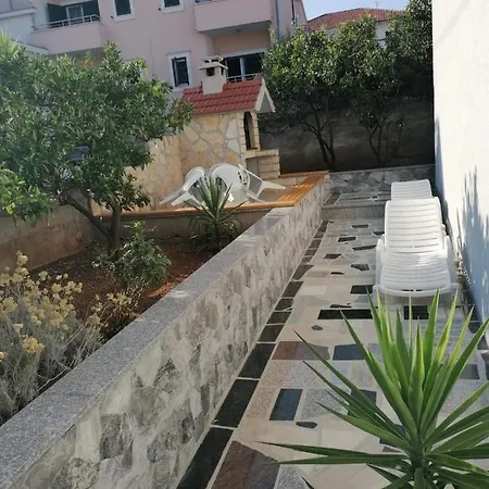 Slavica Apartman Trogir
